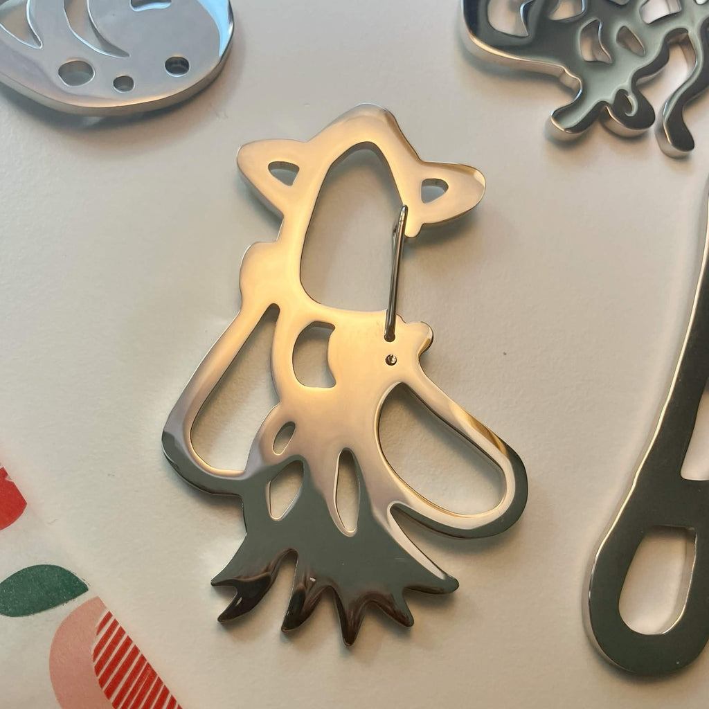 Metal carabiner creatures